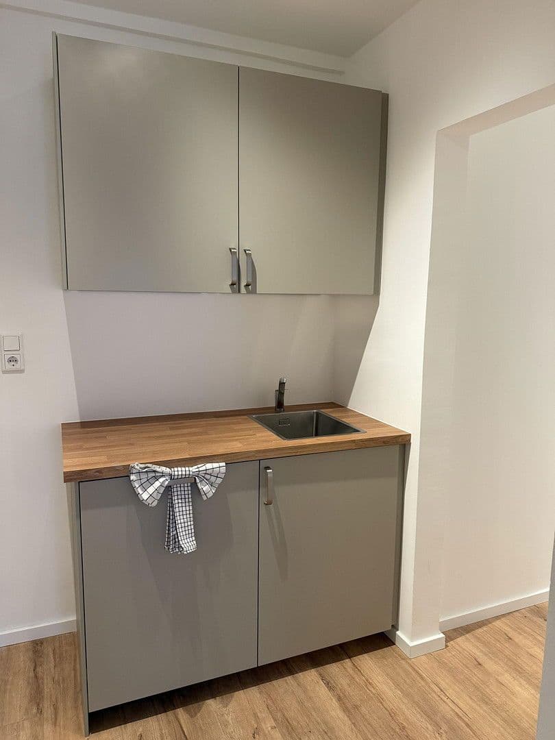 Pronájem bytu 12 m², Harsdörfferstraße 18, Nürnberg, Bavorsko Pronájem bytu 12 m², Harsdörfferstraße 18, Nürnberg, Bavorsko