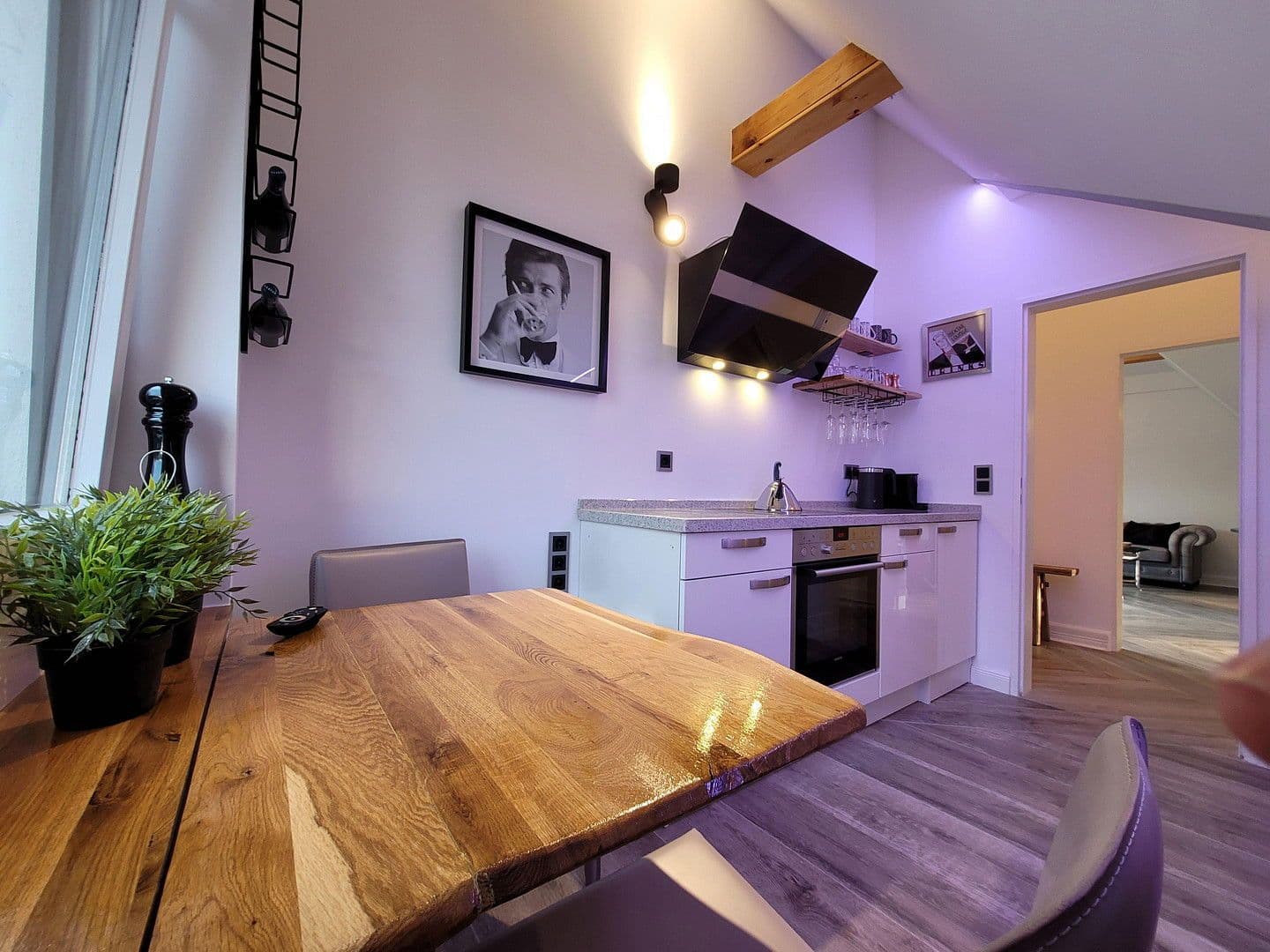 Prodej bytu 3+kk 88 m², Bonn, Severní Porýní-Vestfálsko Prodej bytu 3+kk 88 m², Bonn, Severní Porýní-Vestfálsko