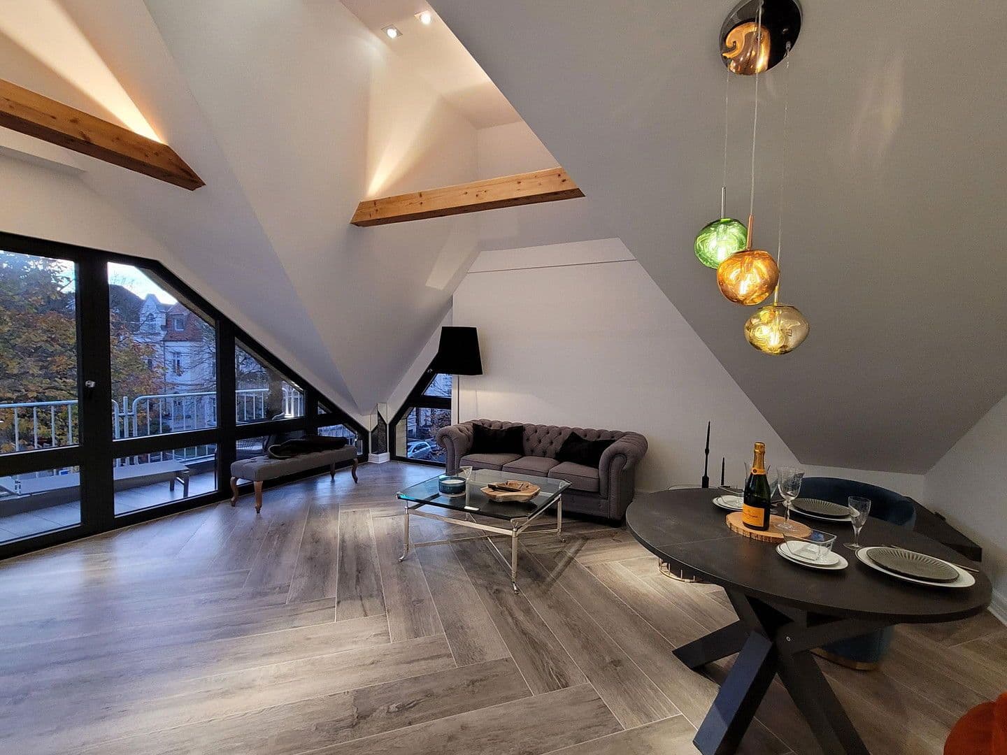 Prodej bytu 3+kk 88 m², Bonn, Severní Porýní-Vestfálsko Prodej bytu 3+kk 88 m², Bonn, Severní Porýní-Vestfálsko