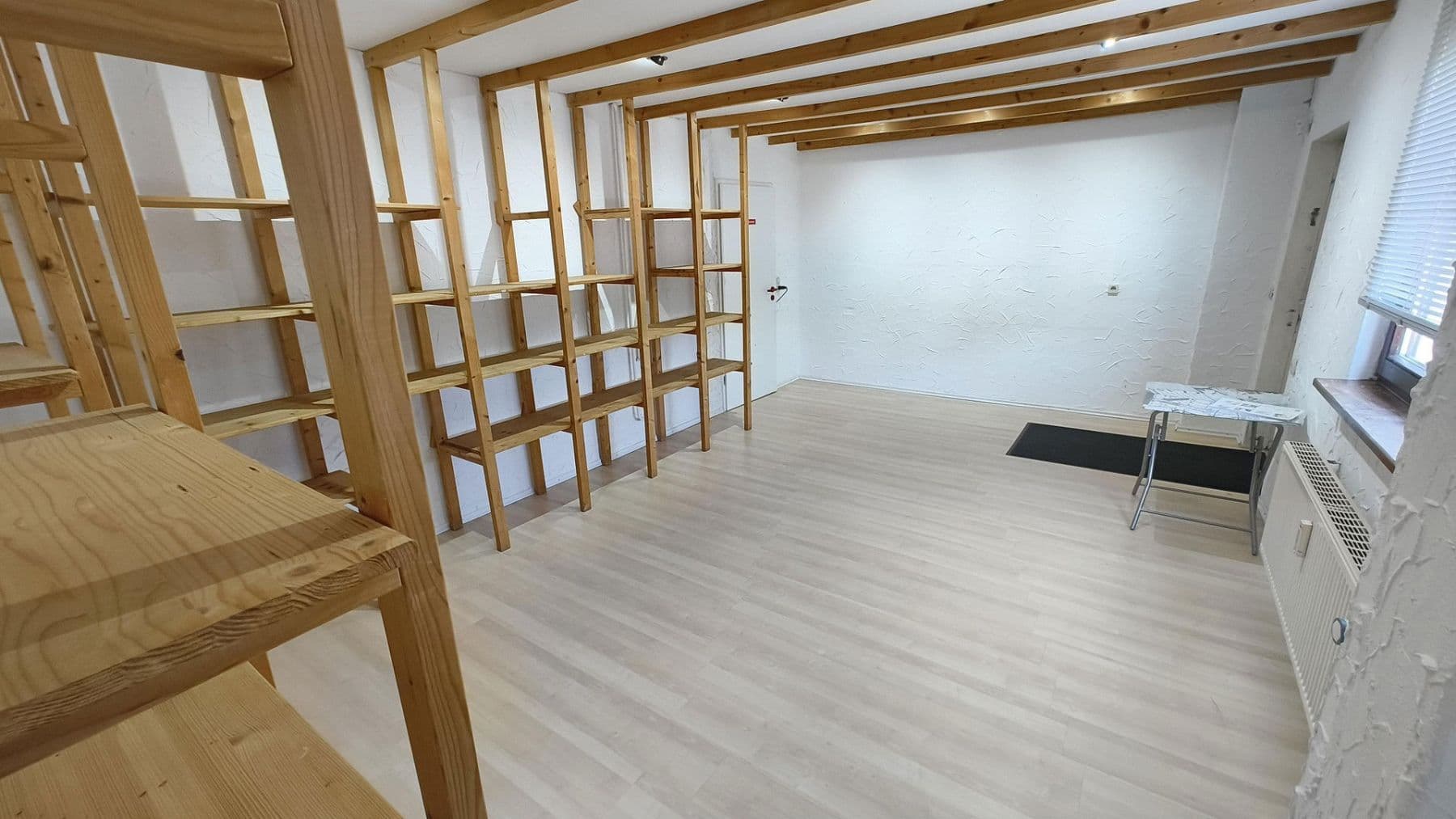 Prodej nebytového prostoru 2.000 m², Dieburg, Hessen Prodej nebytového prostoru 2.000 m², Dieburg, Hessen