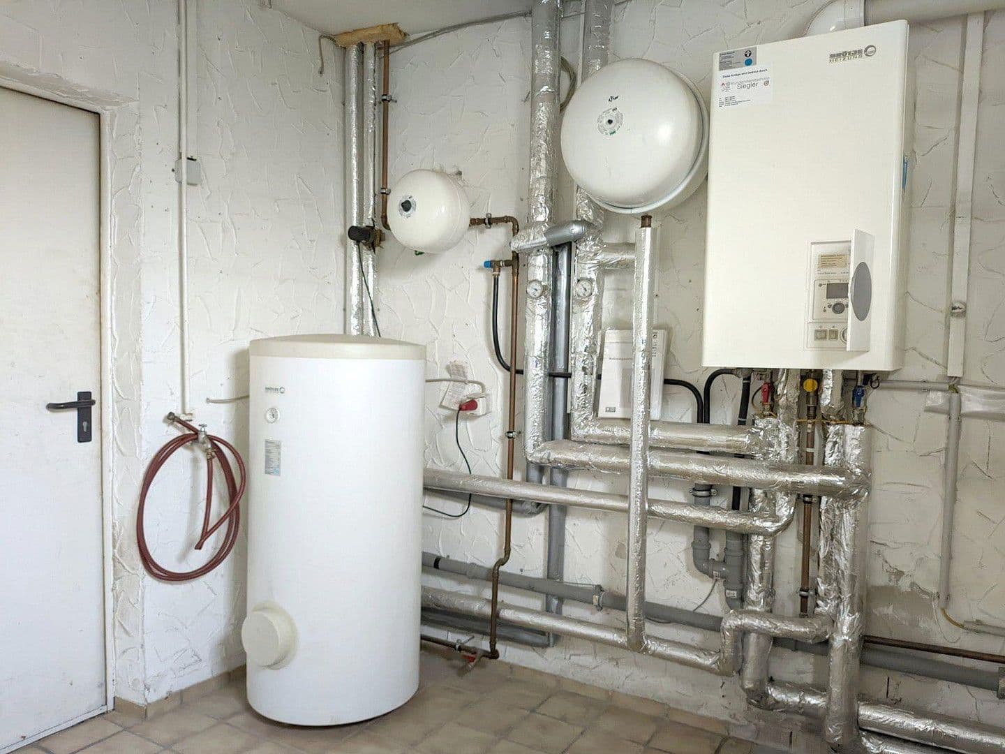 Prodej nebytového prostoru 2.000 m², Dieburg, Hessen Prodej nebytového prostoru 2.000 m², Dieburg, Hessen