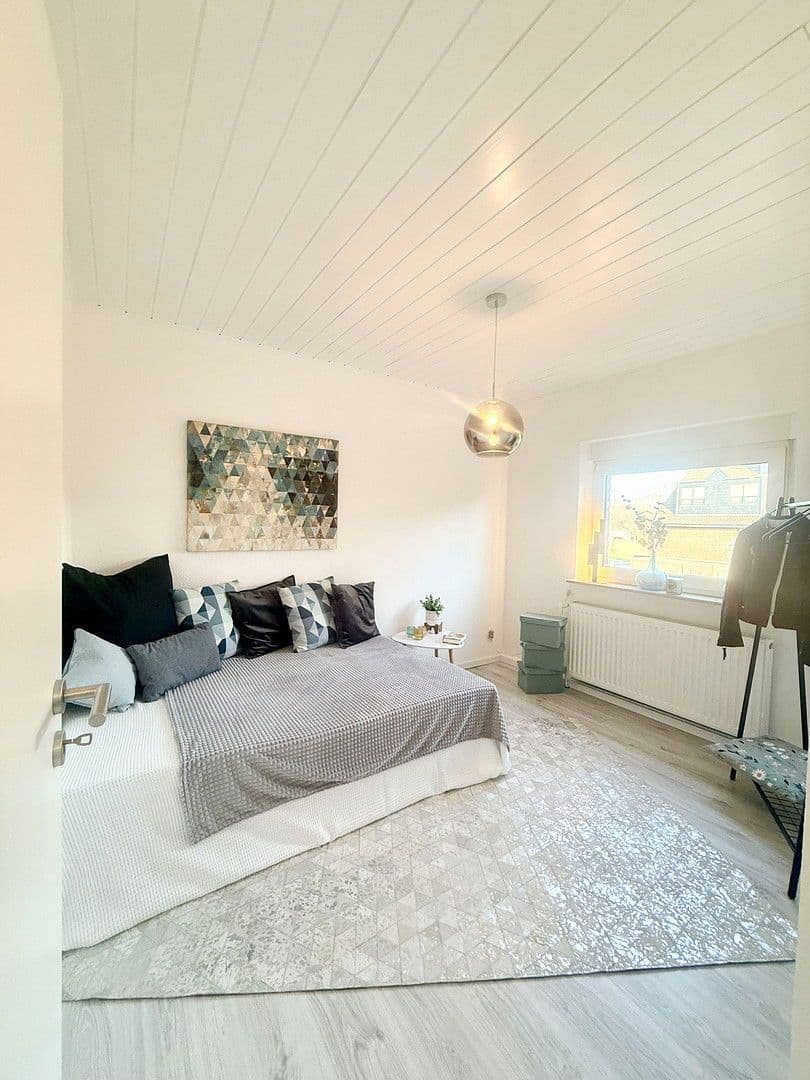 Prodej domu 97 m², pozemek 155 m², Tönisvorst, Severní Porýní-Vestfálsko Prodej domu 97 m², pozemek 155 m², Tönisvorst, Severní Porýní-Vestfálsko