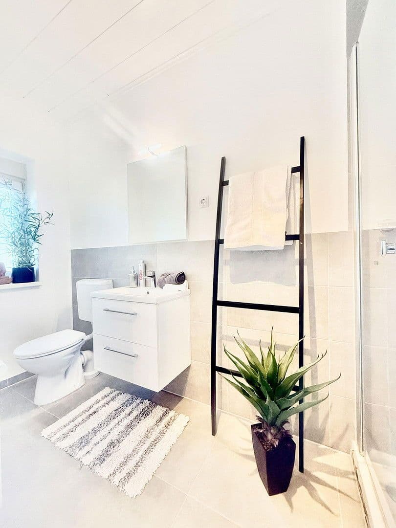 Prodej domu 97 m², pozemek 155 m², Tönisvorst, Severní Porýní-Vestfálsko Prodej domu 97 m², pozemek 155 m², Tönisvorst, Severní Porýní-Vestfálsko