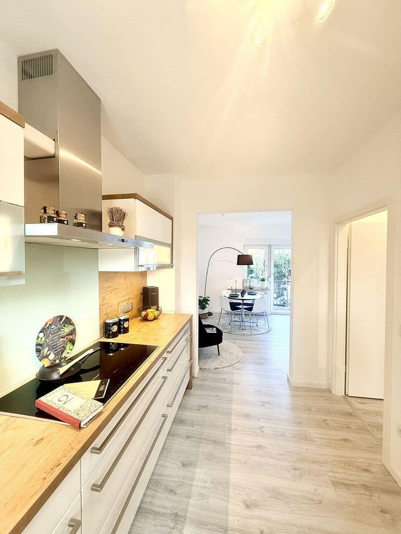 Prodej domu 97 m², pozemek 155 m², Tönisvorst, Severní Porýní-Vestfálsko Prodej domu 97 m², pozemek 155 m², Tönisvorst, Severní Porýní-Vestfálsko