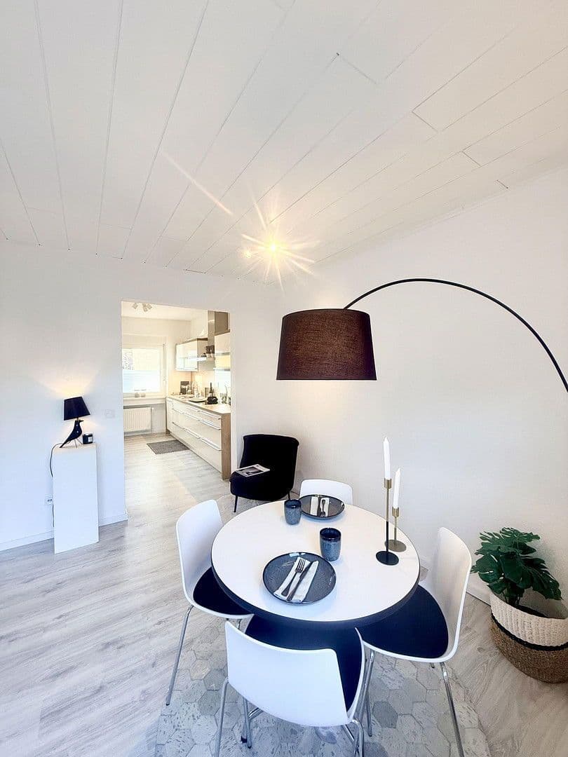 Prodej domu 97 m², pozemek 155 m², Tönisvorst, Severní Porýní-Vestfálsko Prodej domu 97 m², pozemek 155 m², Tönisvorst, Severní Porýní-Vestfálsko