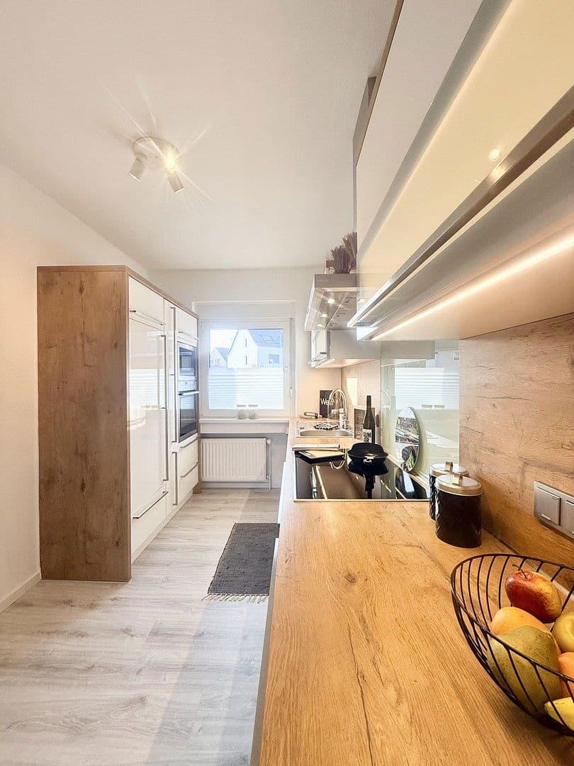 Prodej domu 97 m², pozemek 155 m², Tönisvorst, Severní Porýní-Vestfálsko Prodej domu 97 m², pozemek 155 m², Tönisvorst, Severní Porýní-Vestfálsko