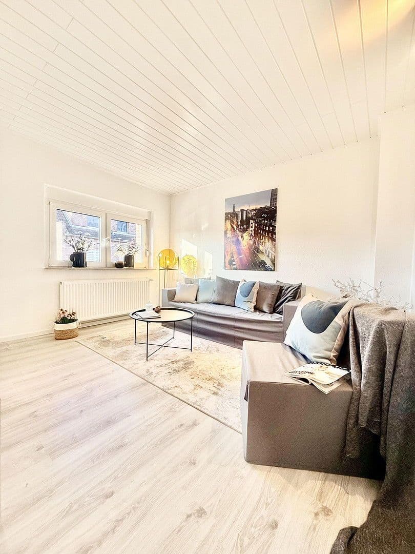 Prodej domu 97 m², pozemek 155 m², Tönisvorst, Severní Porýní-Vestfálsko Prodej domu 97 m², pozemek 155 m², Tönisvorst, Severní Porýní-Vestfálsko