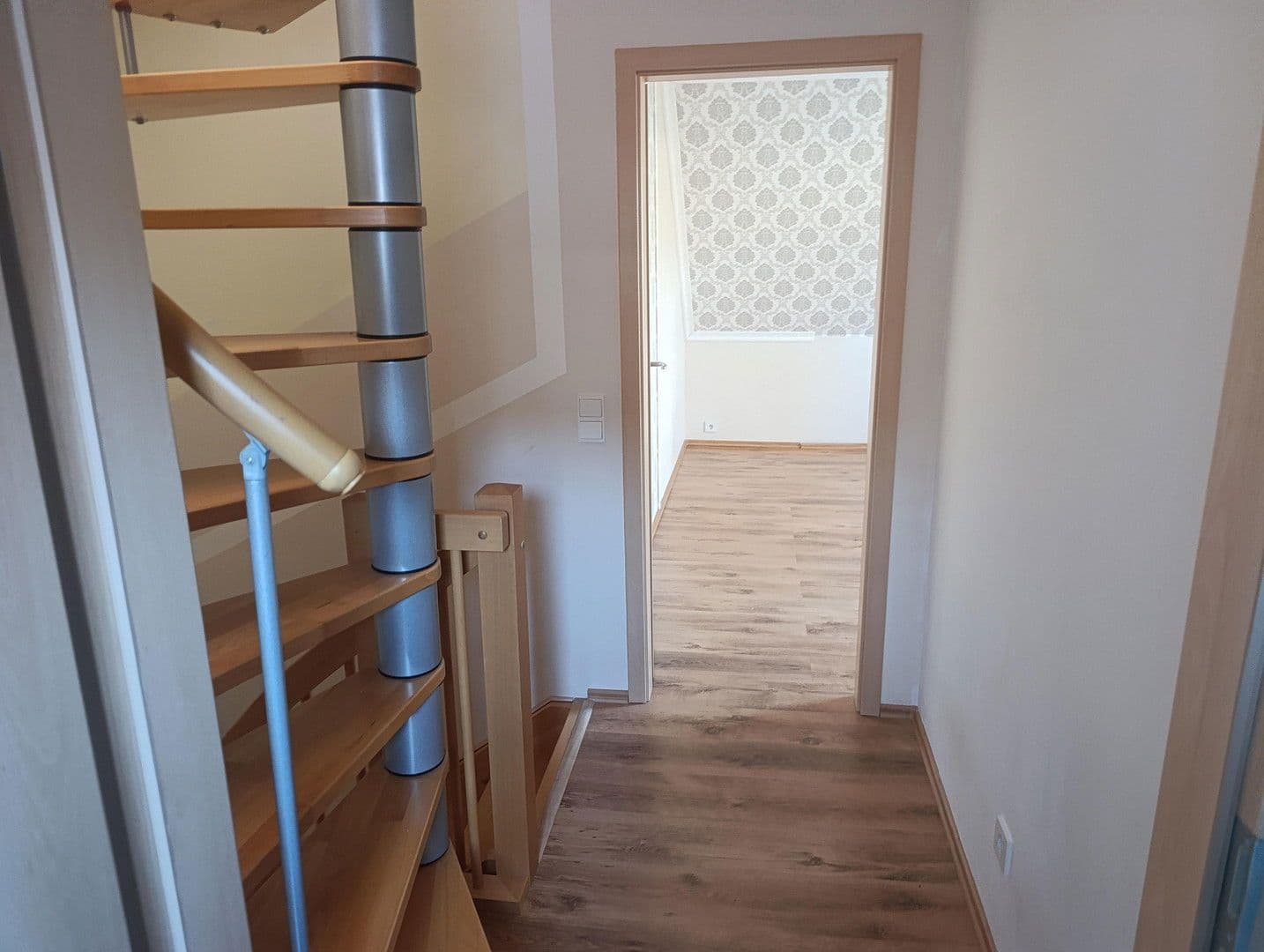 Prodej domu 203 m², pozemek 601 m², Pinneberg, Šlesvicko-Holštýnsko Prodej domu 203 m², pozemek 601 m², Pinneberg, Šlesvicko-Holštýnsko