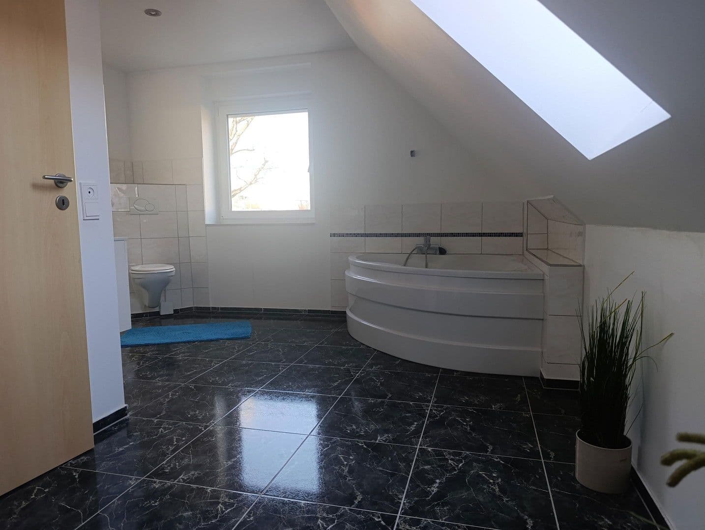 Prodej domu 203 m², pozemek 601 m², Pinneberg, Šlesvicko-Holštýnsko Prodej domu 203 m², pozemek 601 m², Pinneberg, Šlesvicko-Holštýnsko