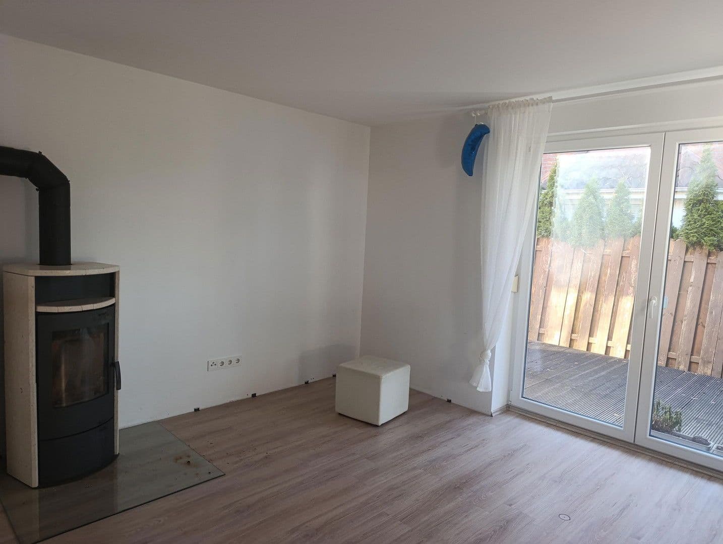 Prodej domu 203 m², pozemek 601 m², Pinneberg, Šlesvicko-Holštýnsko Prodej domu 203 m², pozemek 601 m², Pinneberg, Šlesvicko-Holštýnsko
