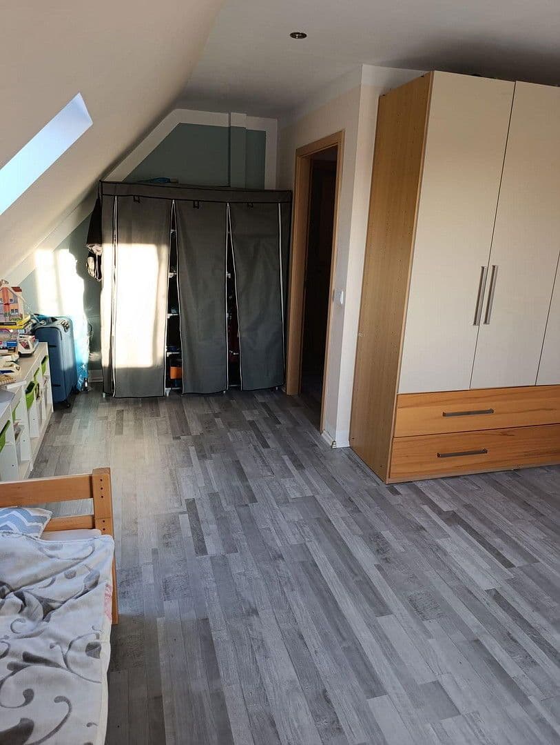 Prodej domu 203 m², pozemek 601 m², Pinneberg, Šlesvicko-Holštýnsko Prodej domu 203 m², pozemek 601 m², Pinneberg, Šlesvicko-Holštýnsko