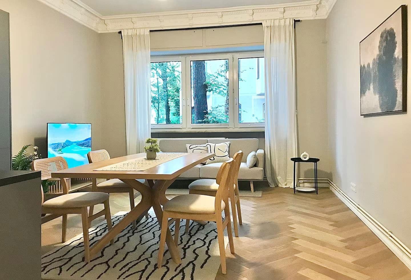 Pronájem bytu 4+1 102 m², Herderstraße 5, Berlin, Berlín Pronájem bytu 4+1 102 m², Herderstraße 5, Berlin, Berlín