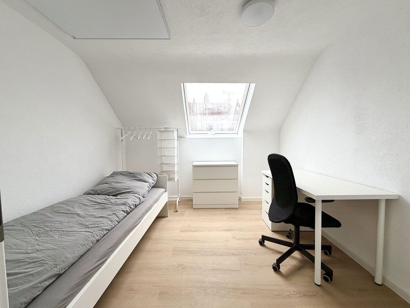 Pronájem bytu 9 m², Uhlandstraße 9/1, Heilbronn, Bádensko-Württembersko Pronájem bytu 9 m², Uhlandstraße 9/1, Heilbronn, Bádensko-Württembersko