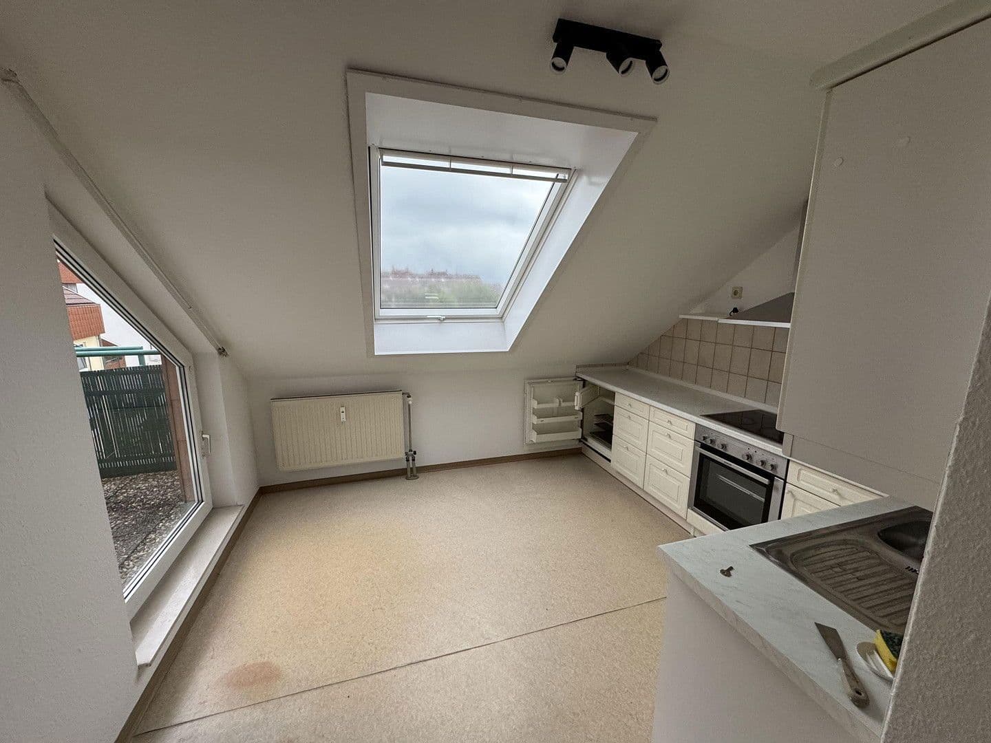 Prodej bytu 3+1 81 m², Saarbrücken, Země Sársko Prodej bytu 3+1 81 m², Saarbrücken, Země Sársko