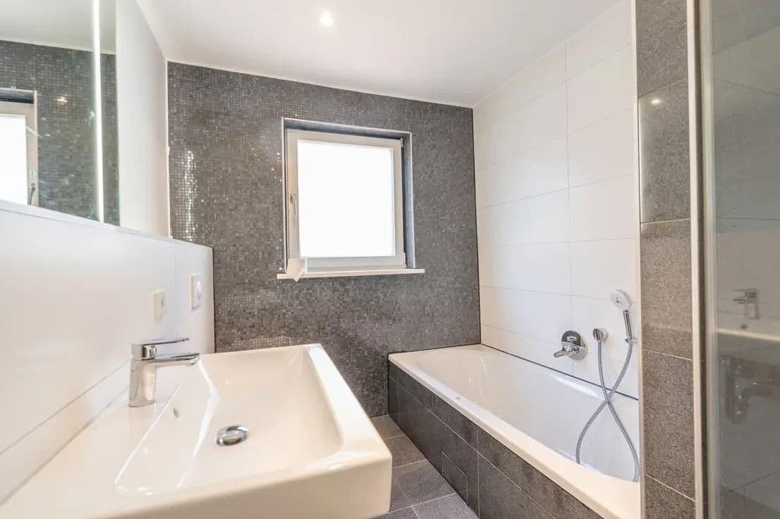 Pronájem bytu 3+kk 125 m², Am Stadtberg 28, Dillingen an der Donau, Bavorsko Pronájem bytu 3+kk 125 m², Am Stadtberg 28, Dillingen an der Donau, Bavorsko