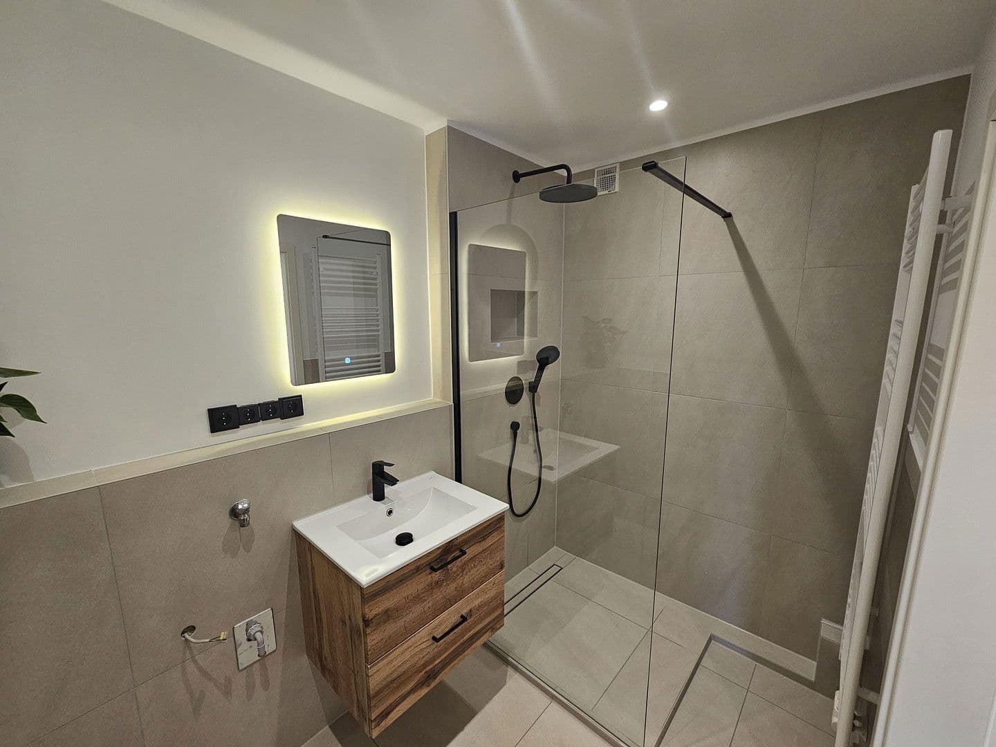 Prodej bytu 3+1 80 m², Kimbernstieg, Hamburg, Hamburg Prodej bytu 3+1 80 m², Kimbernstieg, Hamburg, Hamburg