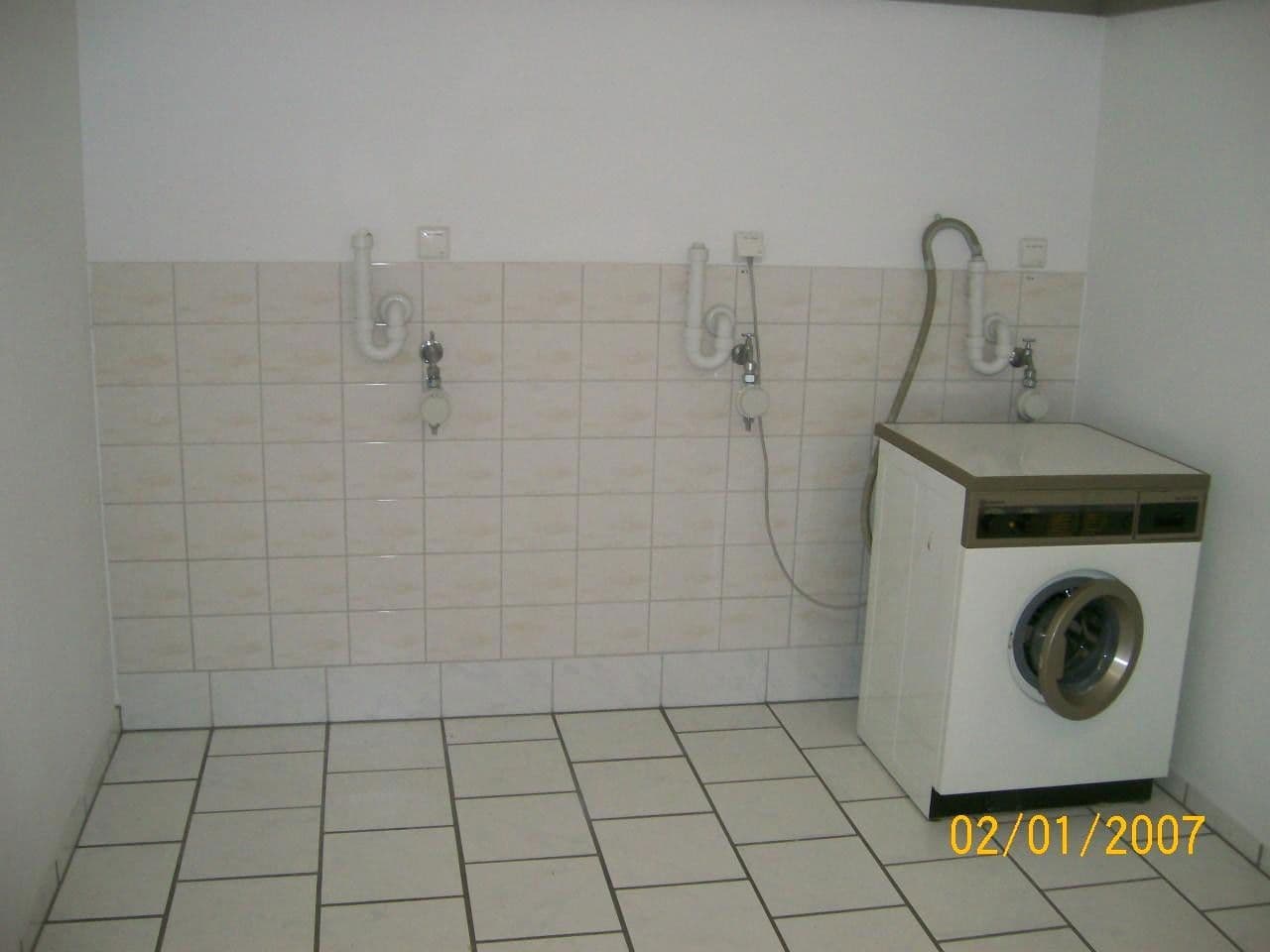 Pronájem bytu 2+1 65 m², Blumenstraße 36, Karlsfeld, Bavorsko Pronájem bytu 2+1 65 m², Blumenstraße 36, Karlsfeld, Bavorsko