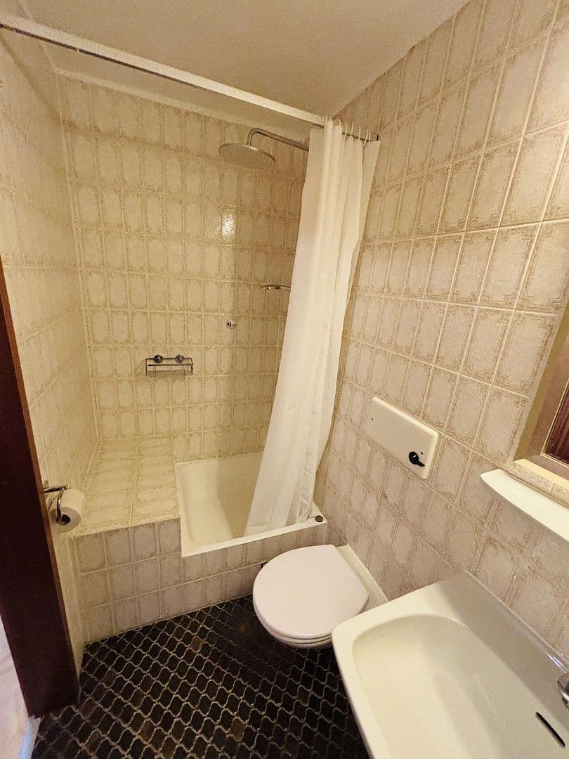 Prodej bytu 3+1 85 m², Schottstraße 6, Stuttgart, Bádensko-Württembersko Prodej bytu 3+1 85 m², Schottstraße 6, Stuttgart, Bádensko-Württembersko