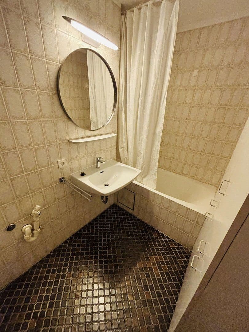 Prodej bytu 3+1 85 m², Schottstraße 6, Stuttgart, Bádensko-Württembersko Prodej bytu 3+1 85 m², Schottstraße 6, Stuttgart, Bádensko-Württembersko