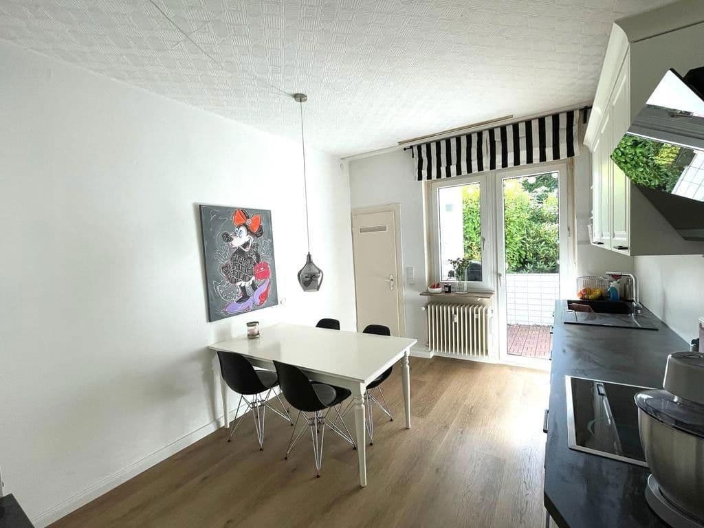 Pronájem bytu 2+kk 66 m², Meisenburgstr 17, Essen, Severní Porýní-Vestfálsko Pronájem bytu 2+kk 66 m², Meisenburgstr 17, Essen, Severní Porýní-Vestfálsko