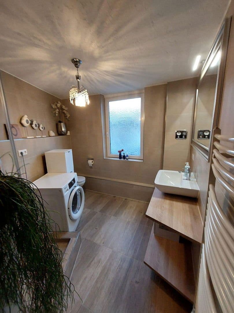 Pronájem bytu 4+1 80 m², Fellbach, Bádensko-Württembersko Pronájem bytu 4+1 80 m², Fellbach, Bádensko-Württembersko