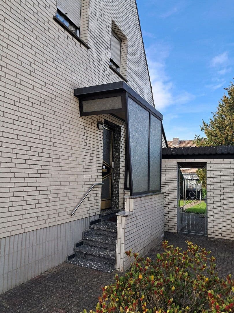 Prodej domu 105 m², pozemek 467 m², Alsdorf, Severní Porýní-Vestfálsko Prodej domu 105 m², pozemek 467 m², Alsdorf, Severní Porýní-Vestfálsko