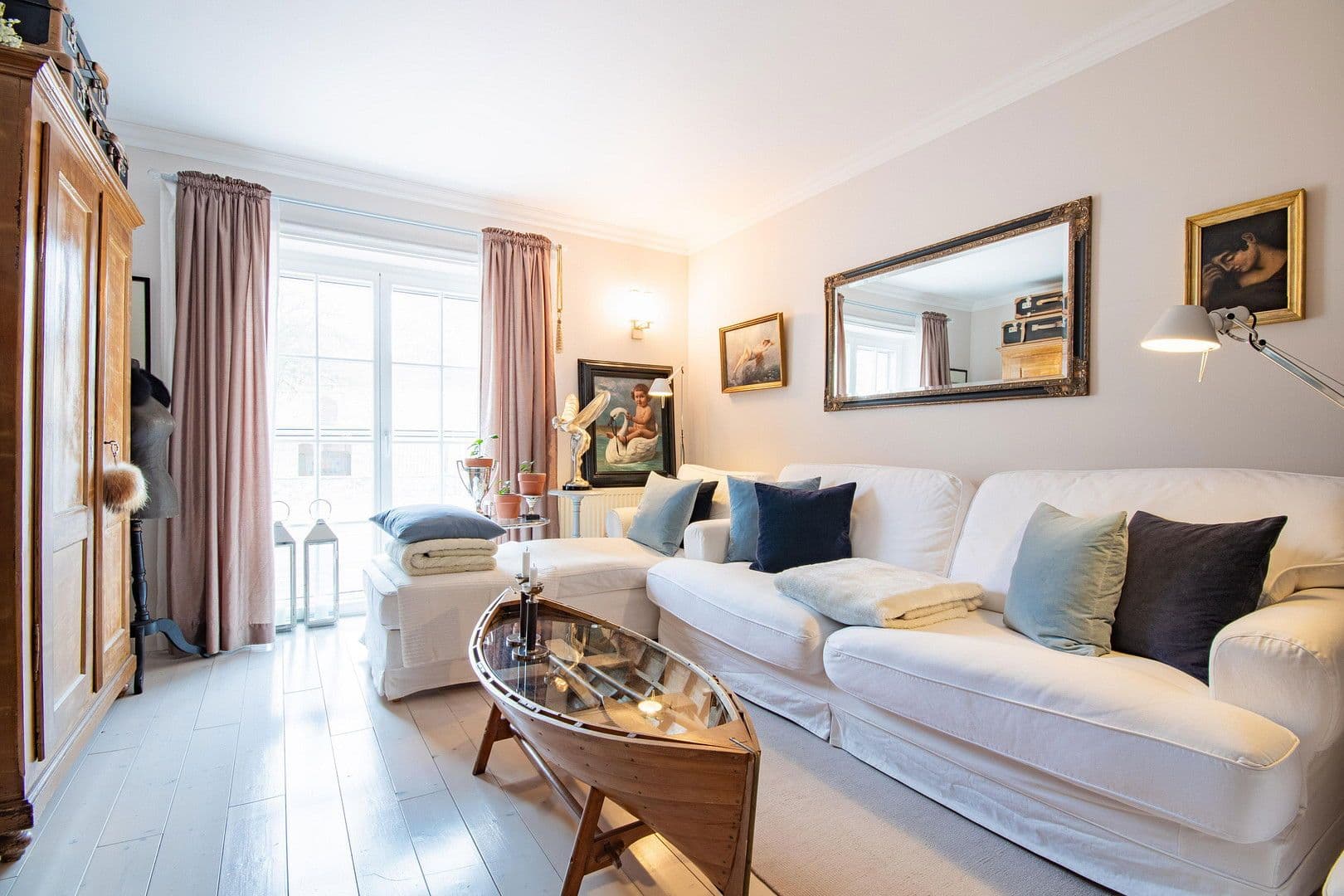 Prodej domu 220 m², pozemek 1.329 m², Stühlingen, Bádensko-Württembersko Prodej domu 220 m², pozemek 1.329 m², Stühlingen, Bádensko-Württembersko