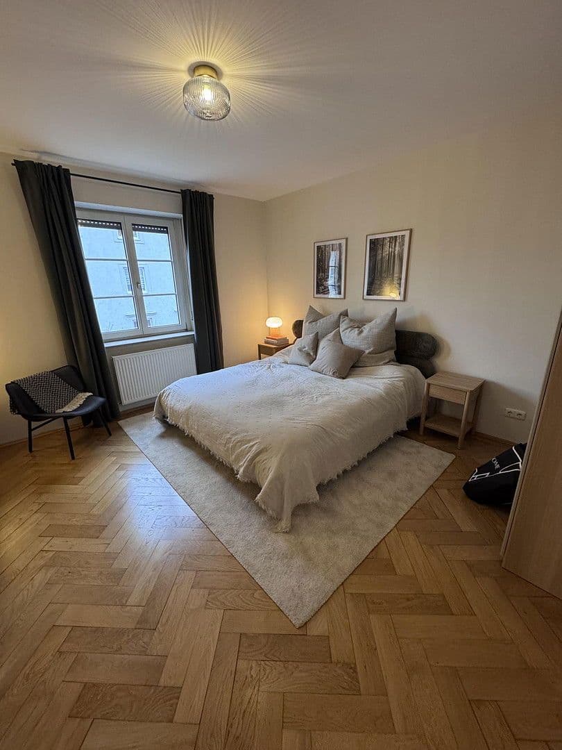 Pronájem bytu 3+1 80 m², Schedelstraße 11, München, Bavorsko Pronájem bytu 3+1 80 m², Schedelstraße 11, München, Bavorsko