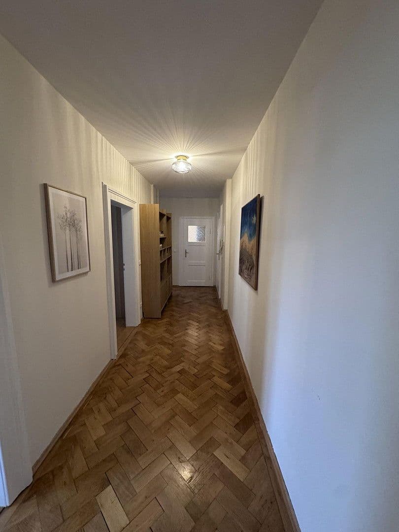 Pronájem bytu 3+1 80 m², Schedelstraße 11, München, Bavorsko Pronájem bytu 3+1 80 m², Schedelstraße 11, München, Bavorsko