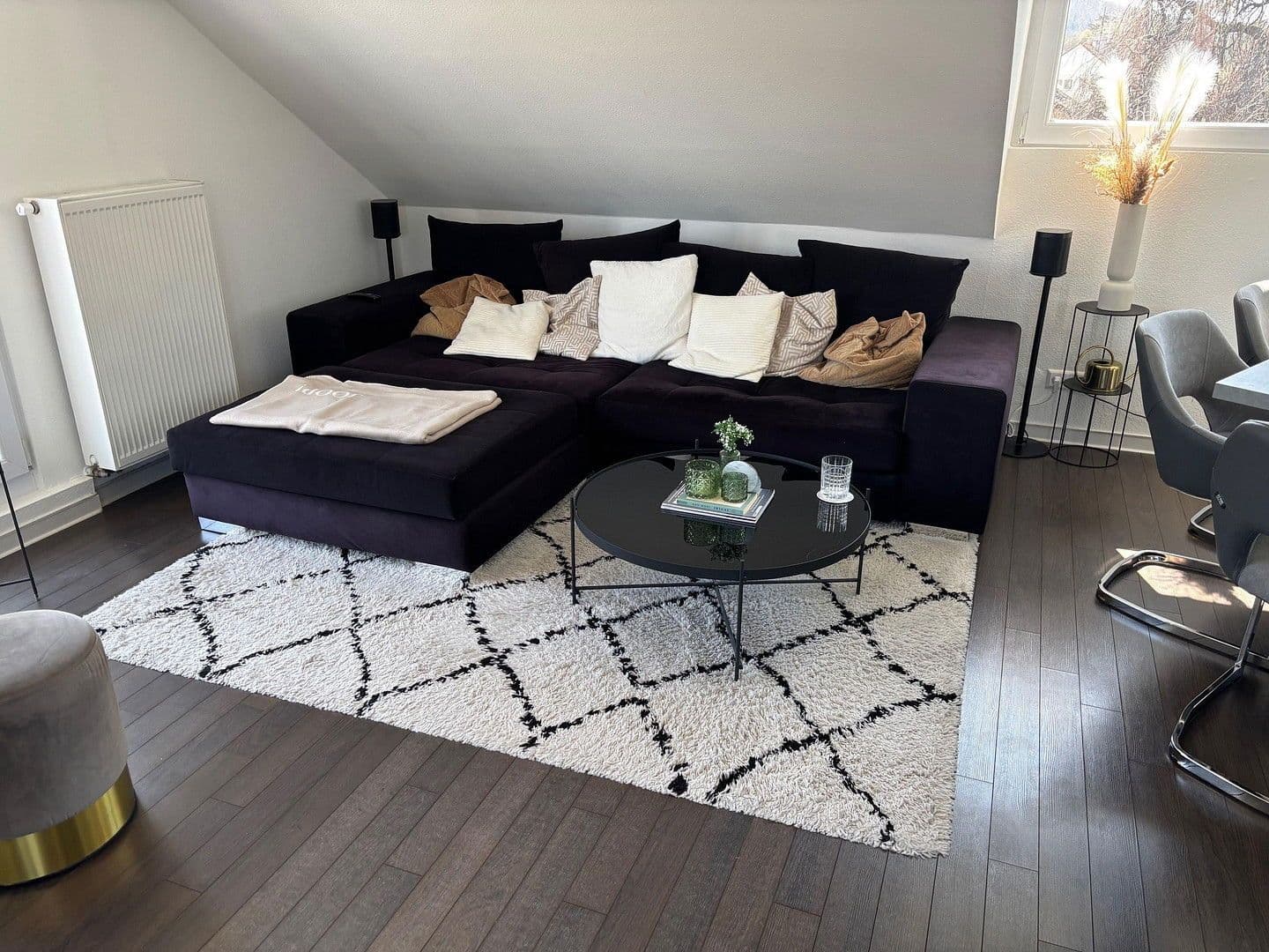 Prodej bytu 2+kk 62 m², Stuttgart, Bádensko-Württembersko Prodej bytu 2+kk 62 m², Stuttgart, Bádensko-Württembersko