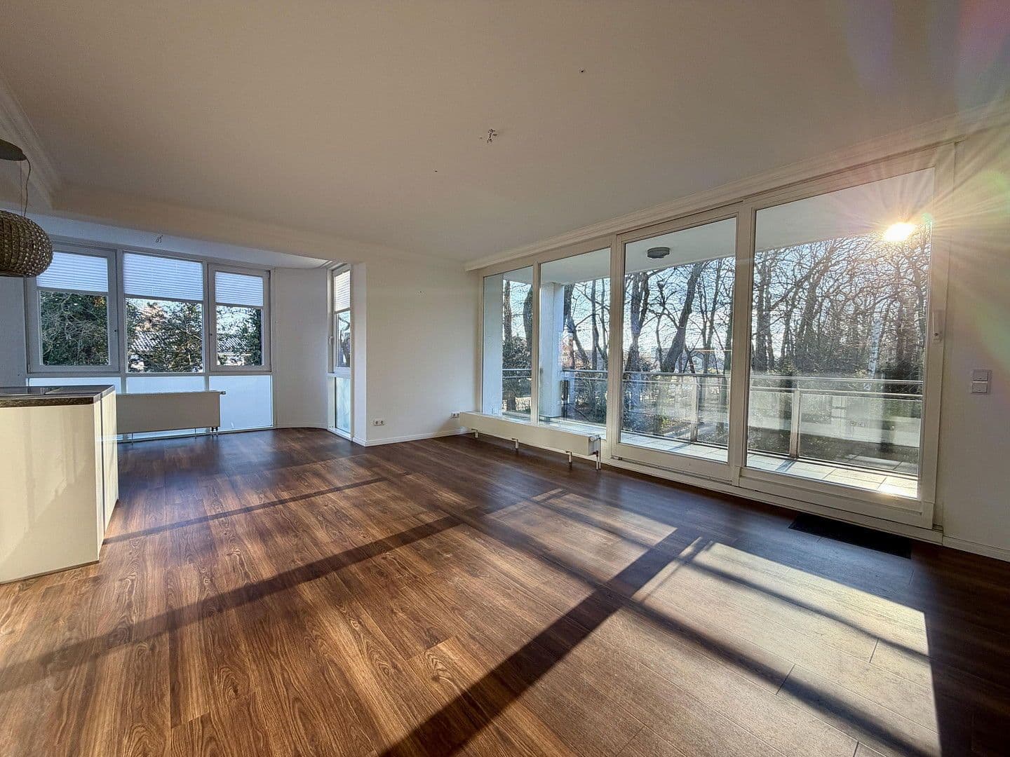 Prodej bytu 2+1 85 m², Bremen, Bremen Prodej bytu 2+1 85 m², Bremen, Bremen