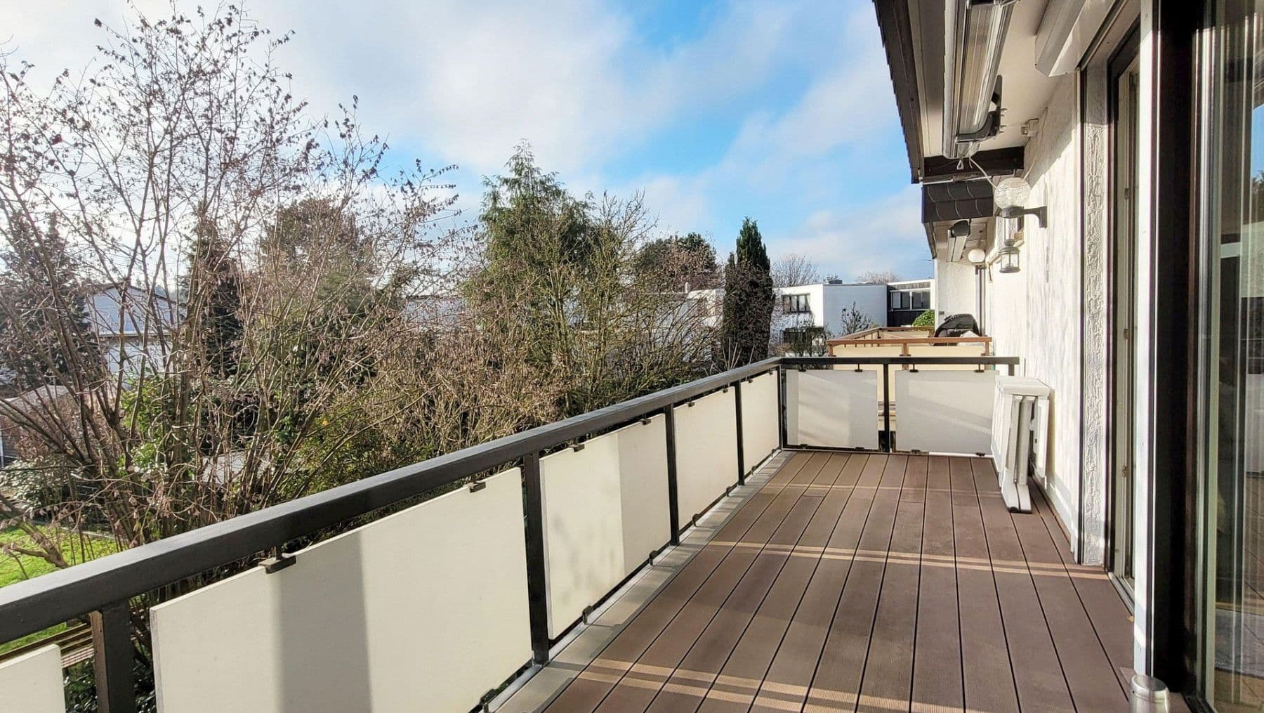 Pronájem bytu 4+1 135 m², Dietzenbach, Hessen Pronájem bytu 4+1 135 m², Dietzenbach, Hessen