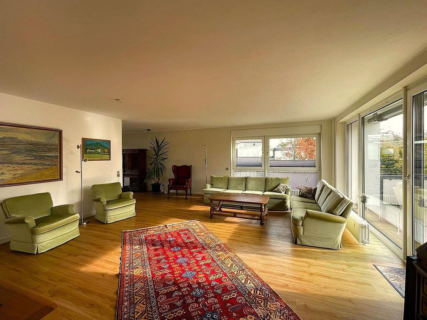 Pronájem bytu 4+1 135 m², Dietzenbach, Hessen Pronájem bytu 4+1 135 m², Dietzenbach, Hessen