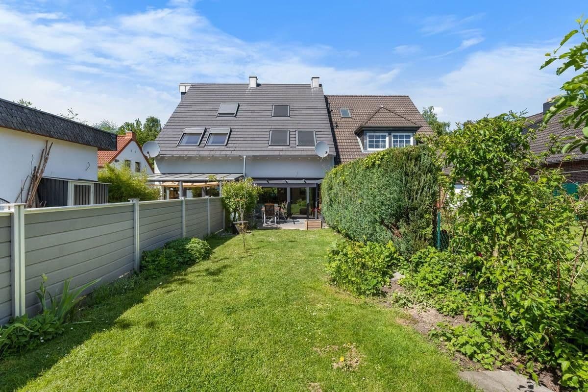 Prodej domu 175 m², pozemek 200 m², Goldammerweg 122b, Cáchy, Severní Porýní-Vestfálsko Prodej domu 175 m², pozemek 200 m², Goldammerweg 122b, Cáchy, Severní Porýní-Vestfálsko