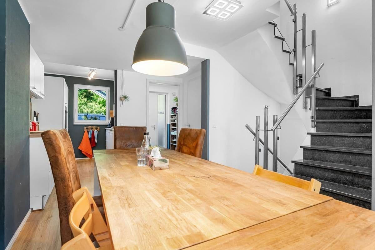 Prodej domu 175 m², pozemek 200 m², Goldammerweg 122b, Cáchy, Severní Porýní-Vestfálsko Prodej domu 175 m², pozemek 200 m², Goldammerweg 122b, Cáchy, Severní Porýní-Vestfálsko