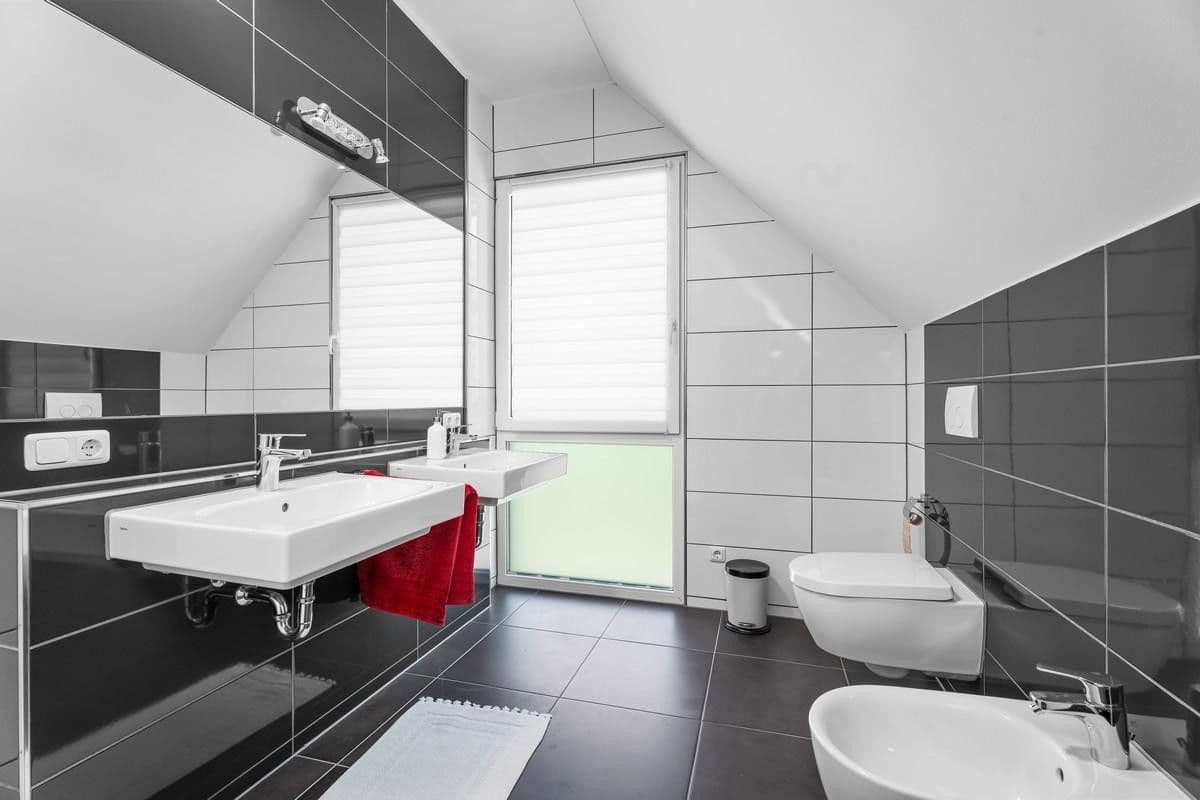 Prodej domu 175 m², pozemek 200 m², Goldammerweg 122b, Cáchy, Severní Porýní-Vestfálsko Prodej domu 175 m², pozemek 200 m², Goldammerweg 122b, Cáchy, Severní Porýní-Vestfálsko