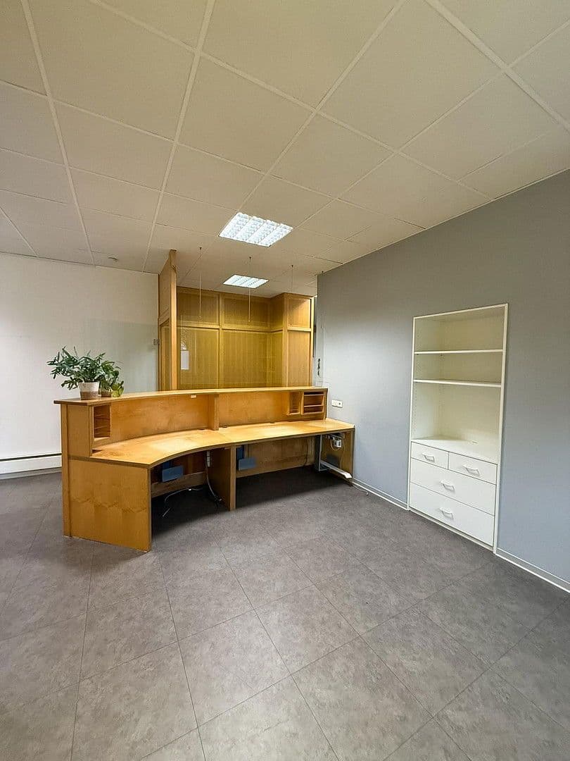 Prodej kanceláře 192 m², Bad Brückenau, Bavorsko Prodej kanceláře 192 m², Bad Brückenau, Bavorsko