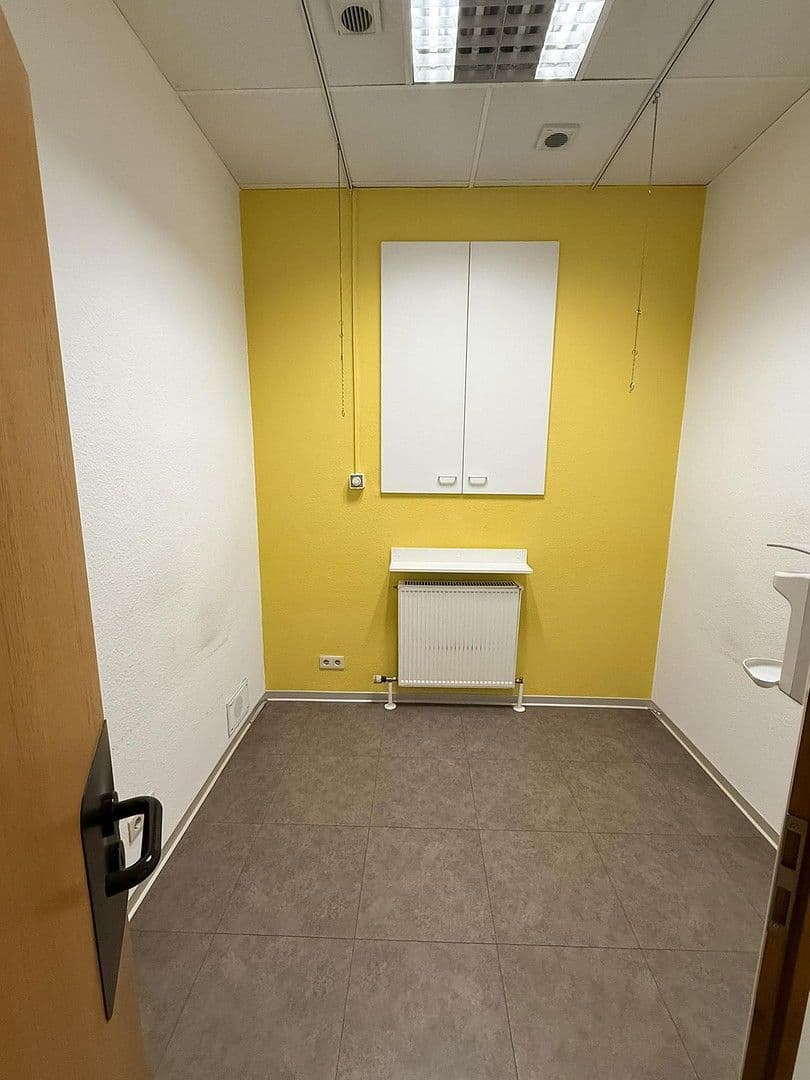 Prodej kanceláře 192 m², Bad Brückenau, Bavorsko Prodej kanceláře 192 m², Bad Brückenau, Bavorsko