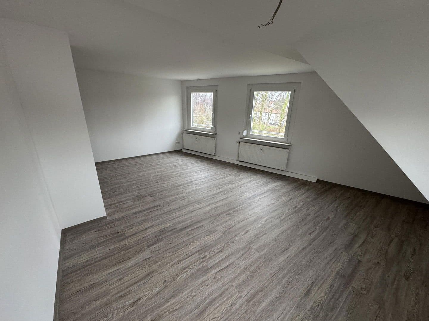 Pronájem bytu 4+kk 155 m², Hintere Dorfstraße 27, Sulzbach am Main, Bavorsko Pronájem bytu 4+kk 155 m², Hintere Dorfstraße 27, Sulzbach am Main, Bavorsko