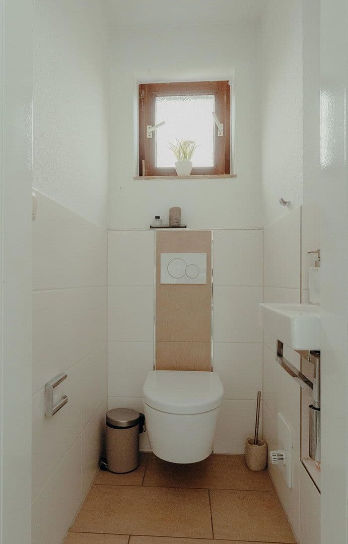 Prodej domu 99 m², pozemek 115 m², Stuhr, Dolní Sasko Prodej domu 99 m², pozemek 115 m², Stuhr, Dolní Sasko