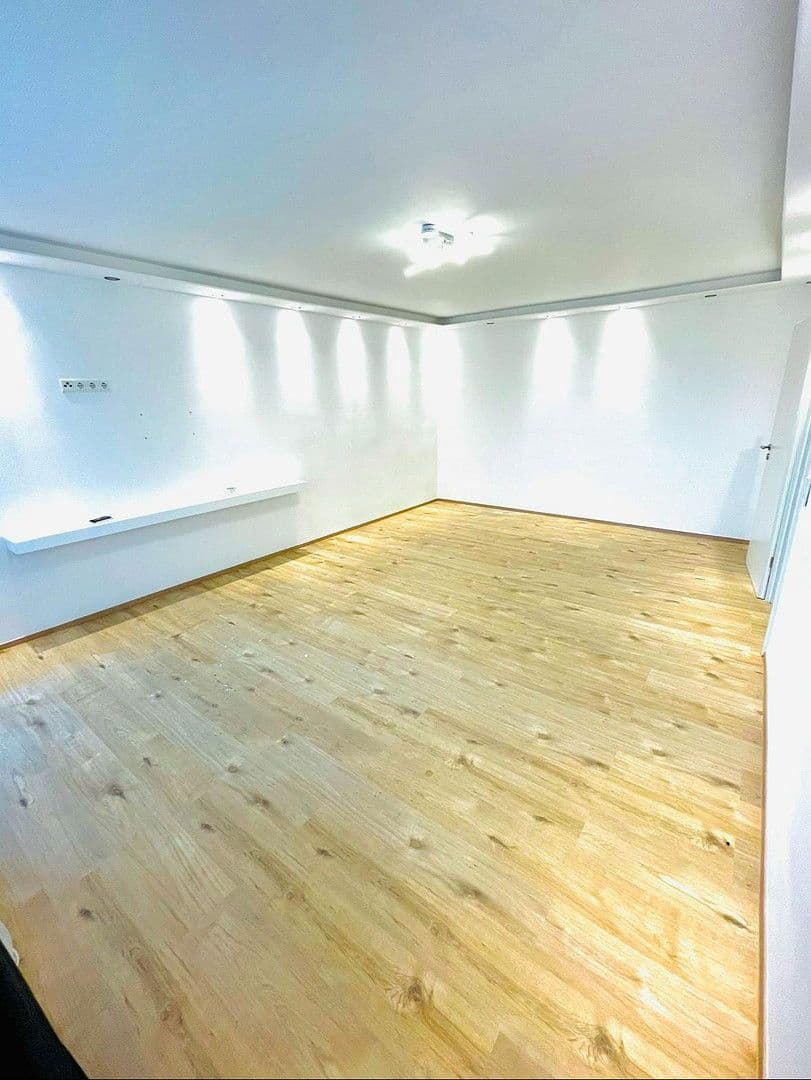 Pronájem bytu 3+1 92 m², Köln, Severní Porýní-Vestfálsko Pronájem bytu 3+1 92 m², Köln, Severní Porýní-Vestfálsko