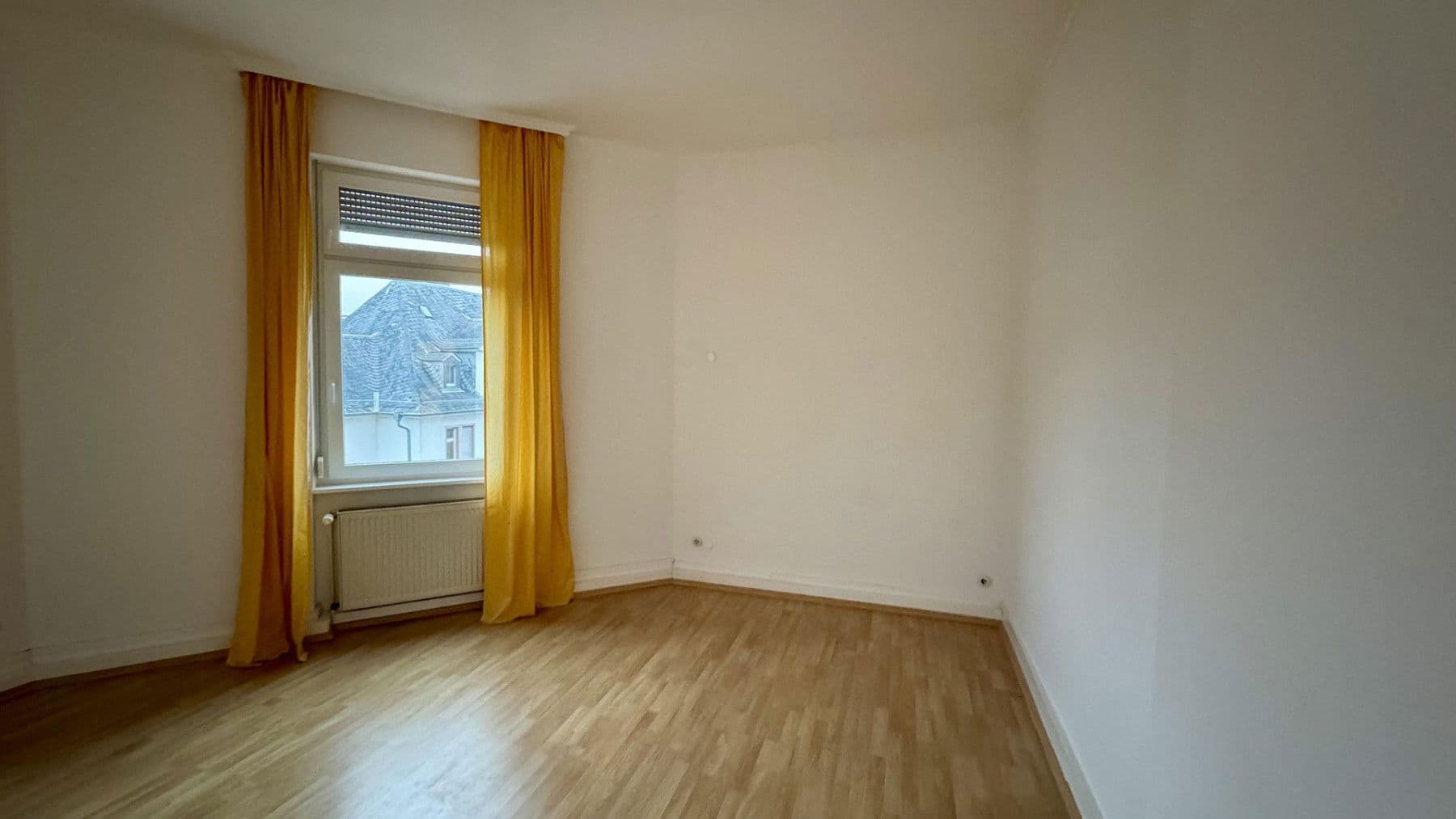 Prodej bytu 3+1 74 m², Waldstraße 66, Frankfurt, Hessen Prodej bytu 3+1 74 m², Waldstraße 66, Frankfurt, Hessen