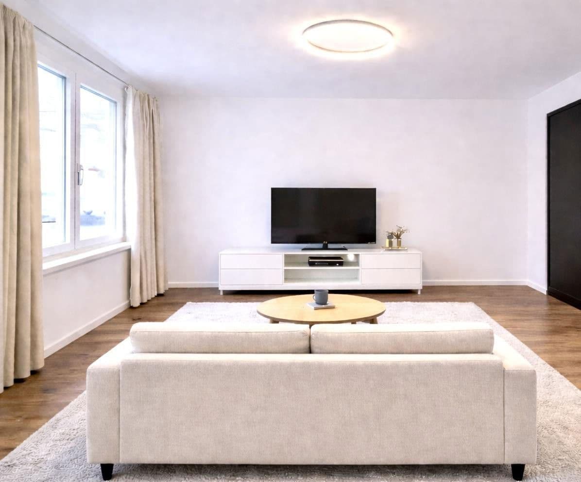 Pronájem bytu 1+kk 27 m², Lerchenauerstr. 12, München, Bavorsko Pronájem bytu 1+kk 27 m², Lerchenauerstr. 12, München, Bavorsko