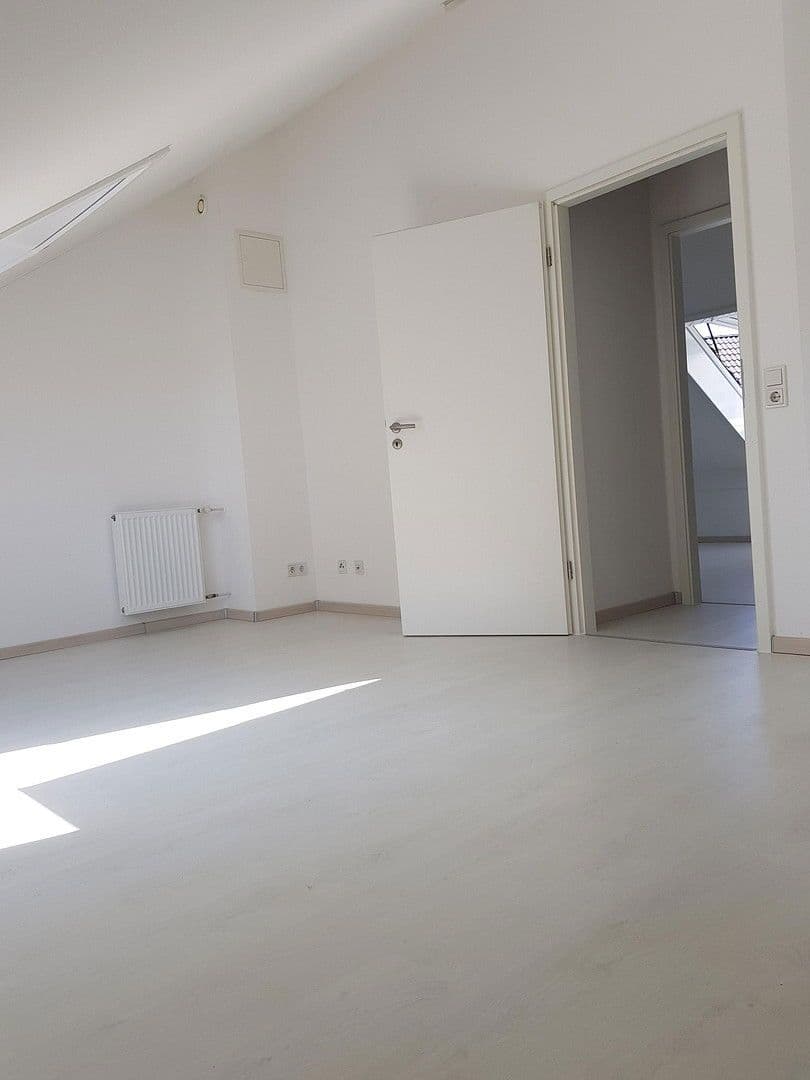 Prodej domu 116 m², pozemek 195 m², Weinheim, Bádensko-Württembersko Prodej domu 116 m², pozemek 195 m², Weinheim, Bádensko-Württembersko