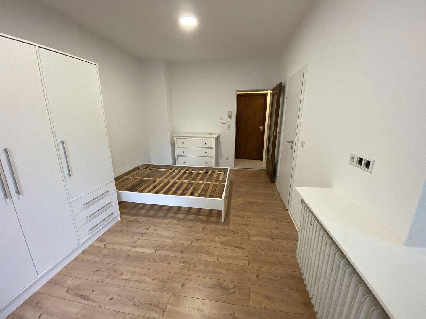 Pronájem bytu 1+kk 30 m², Mannheim, Bádensko-Württembersko Pronájem bytu 1+kk 30 m², Mannheim, Bádensko-Württembersko