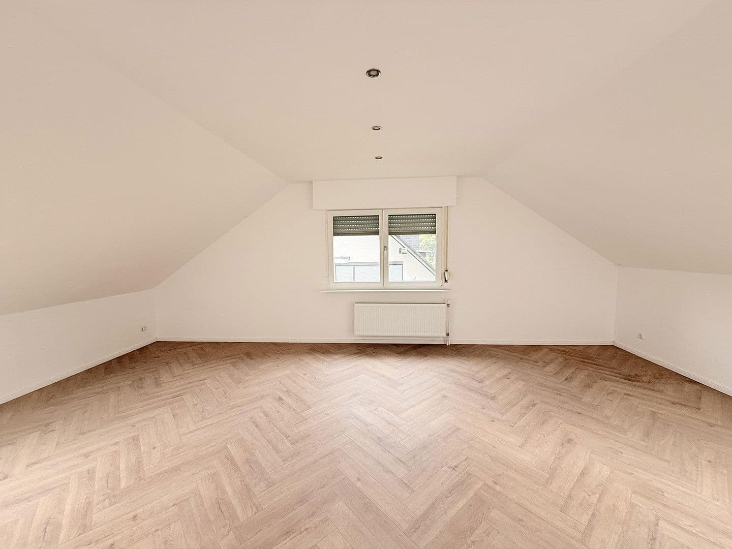 Prodej domu 240 m², pozemek 840 m², Oelmühler Straße 15, Hagen, Severní Porýní-Vestfálsko Prodej domu 240 m², pozemek 840 m², Oelmühler Straße 15, Hagen, Severní Porýní-Vestfálsko