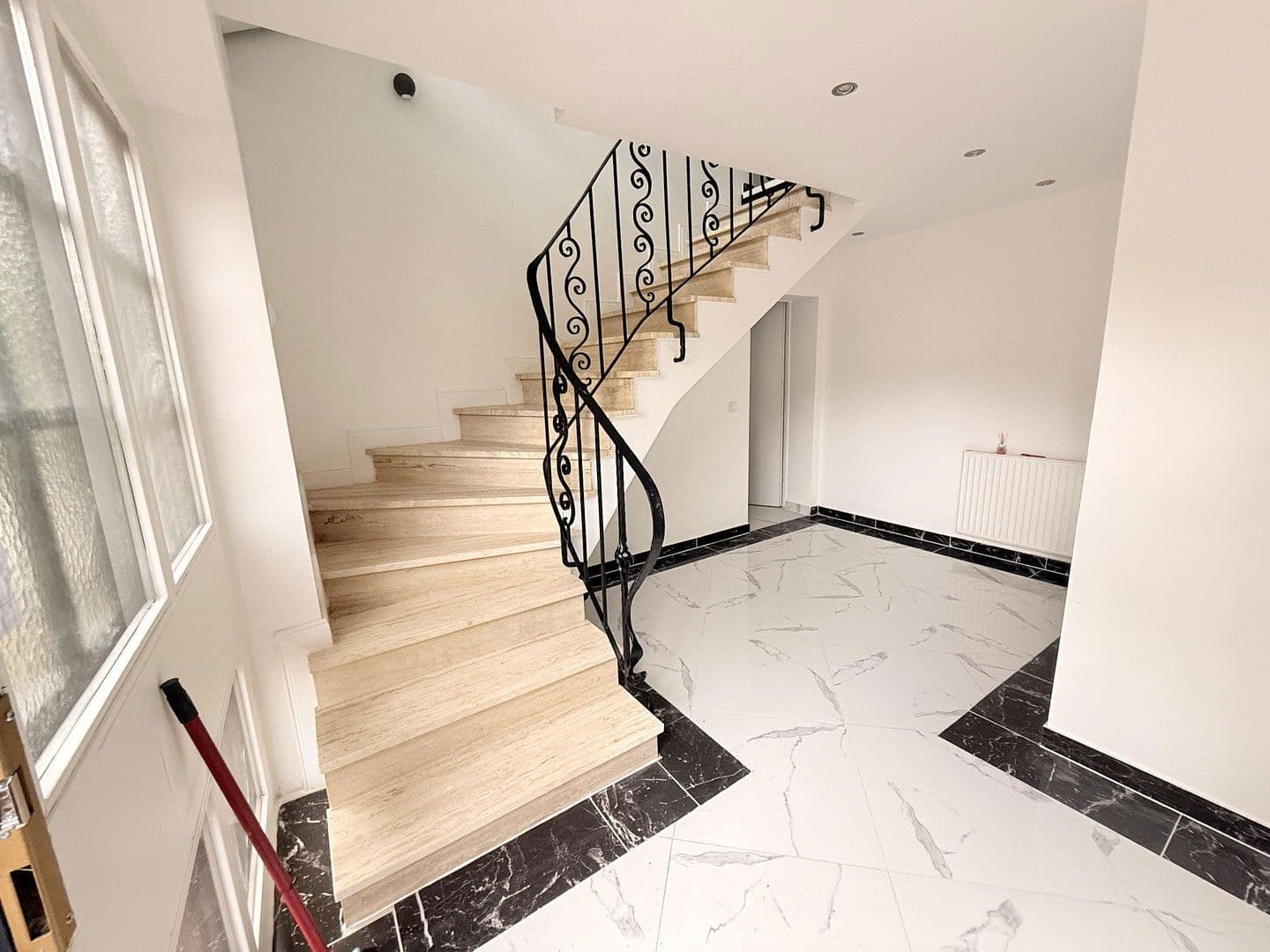 Prodej domu 240 m², pozemek 840 m², Oelmühler Straße 15, Hagen, Severní Porýní-Vestfálsko Prodej domu 240 m², pozemek 840 m², Oelmühler Straße 15, Hagen, Severní Porýní-Vestfálsko