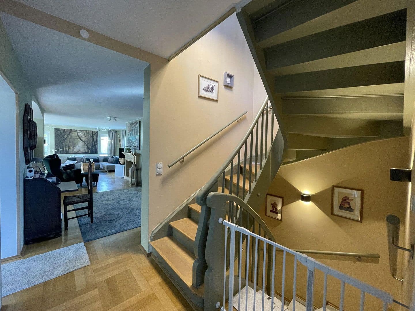 Prodej domu 254 m², pozemek 818 m², Pforzheim, Bádensko-Württembersko Prodej domu 254 m², pozemek 818 m², Pforzheim, Bádensko-Württembersko