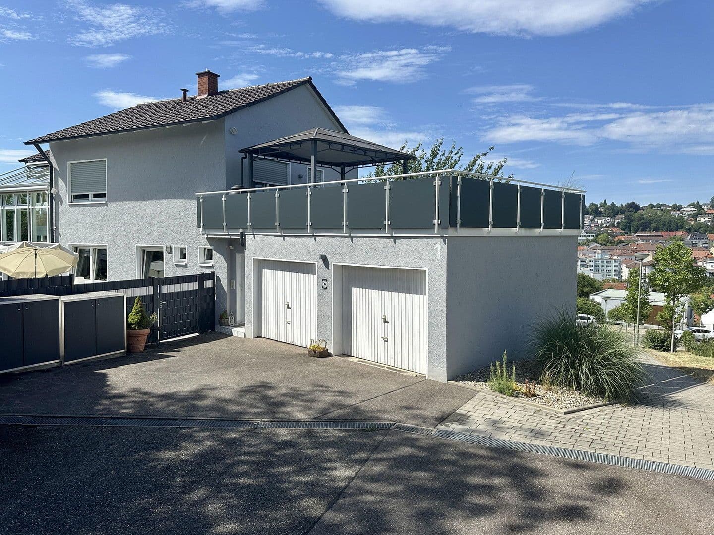 Prodej domu 254 m², pozemek 818 m², Pforzheim, Bádensko-Württembersko Prodej domu 254 m², pozemek 818 m², Pforzheim, Bádensko-Württembersko