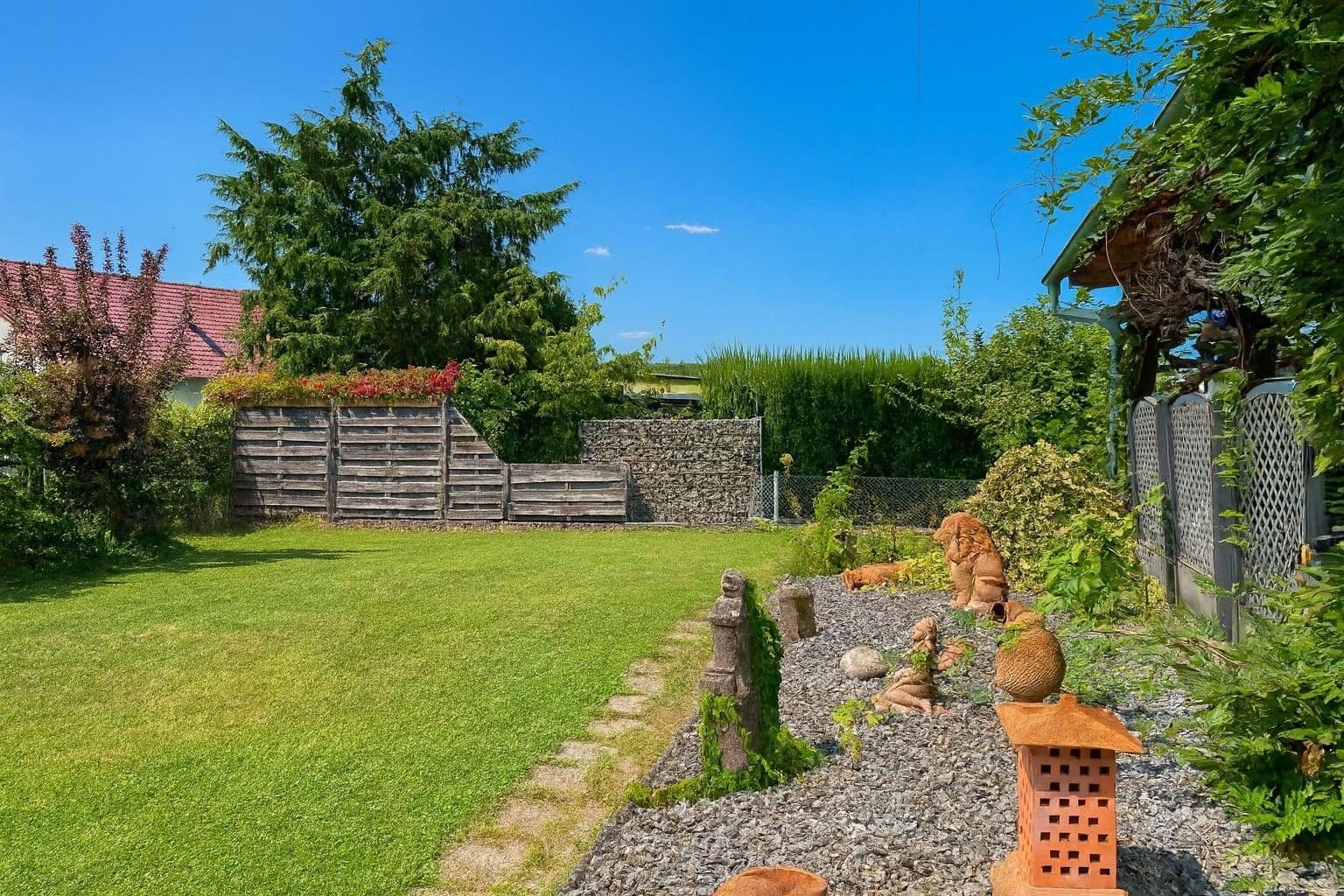 Prodej domu 121 m², pozemek 640 m², Ötigheim, Bádensko-Württembersko Prodej domu 121 m², pozemek 640 m², Ötigheim, Bádensko-Württembersko